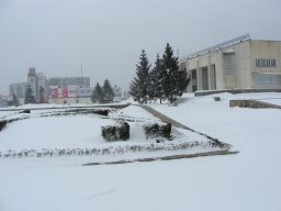 В районе ДК Современник